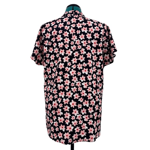 Cabi Harmony Blouse # 5347, Pink and Red Floral Short Sleeve V-Neck Top, Medium - Picture 9 of 17